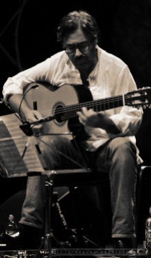 Gitarzysta Al Di Meola gra na 13.Festiwalu laska Jesieñ Gitarowa .